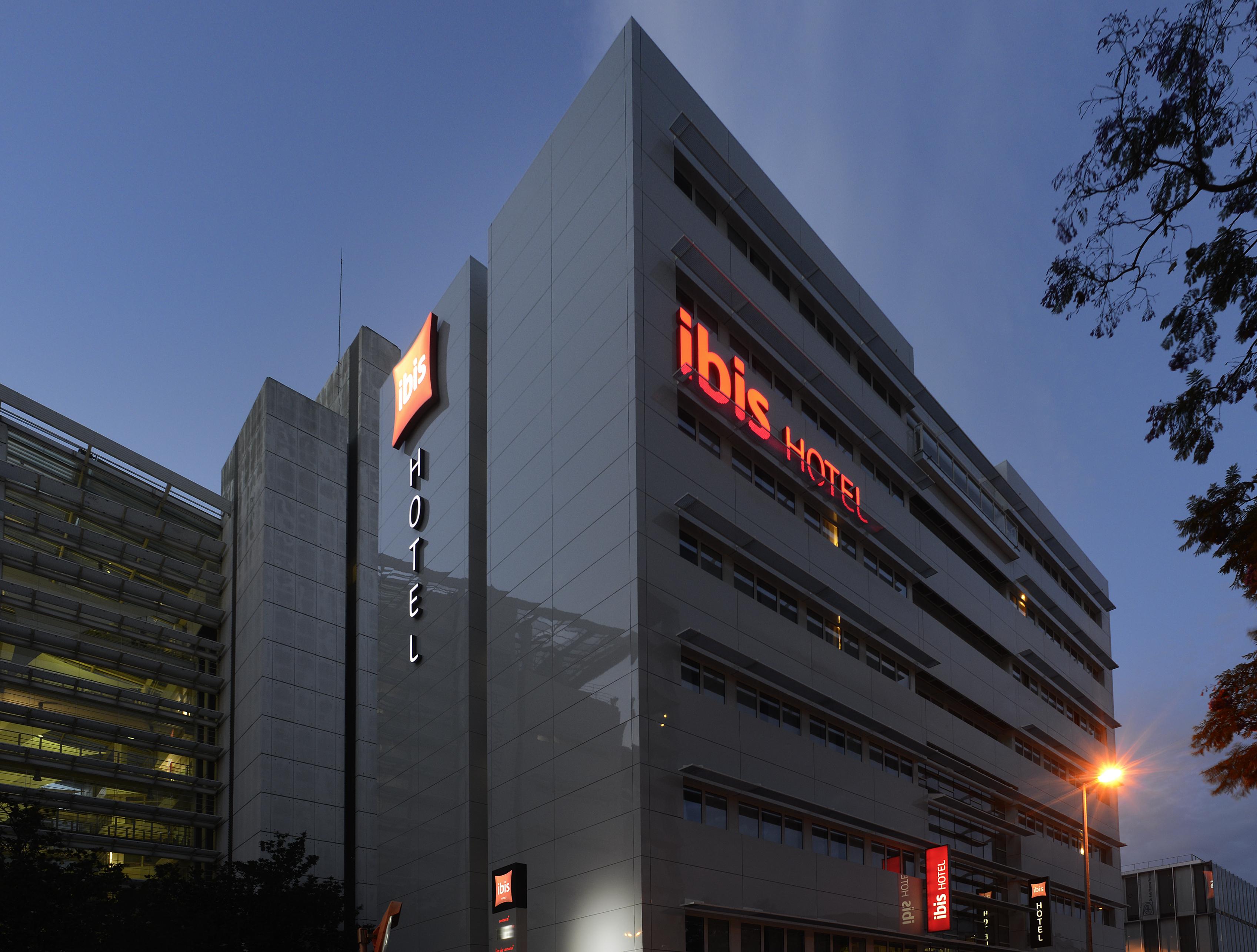 Hotel Ibis Lisboa Parque Das Nacoes Exterior foto